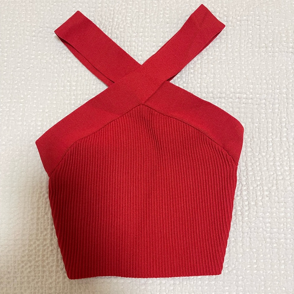 Aritzia Babaton Criss Cross Top